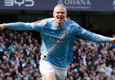 هالاند يقود سيتي للفوز على أرسنال في مباراة محورية في سباق اللقب