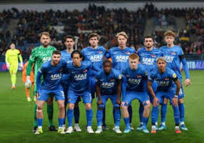 ألكمار يسحق نيميخن 5-1 ويتوج بكأس هولندا