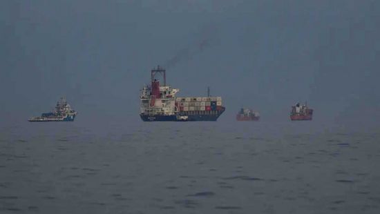 مسؤول أمريكي يكشف مصير سفينة الشحن الإيرانية المحتجزة