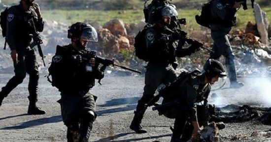 برصاص الاحتلال.. إصابة فتيين جنوبي الخليل