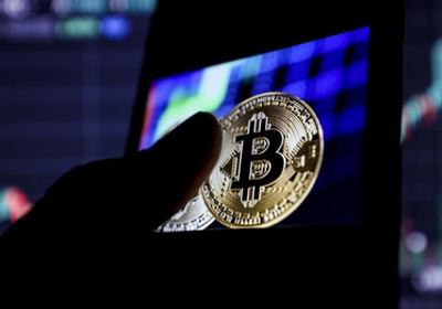 تراجع العملات المشفرة مع اتجاه المستثمرين للحذر جراء التوترات