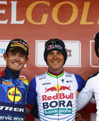 "الإمارات للدراجات" على منصة التتويج في سباق "أمستل جولد"