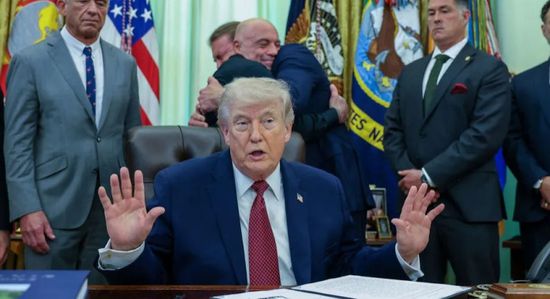 ترامب: قنابل كثيرة ستنفجر في إيران حال انتهاء وقف إطلاق النار