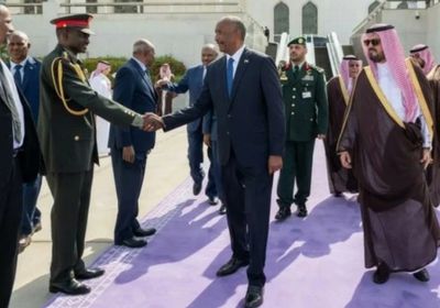 رئيس مجلس السيادة السوداني يُغادر جدة