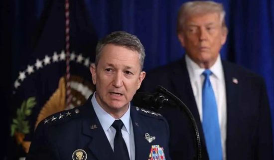 رئيس هيئة الأركان الأمريكية: مستعدون لاستئناف القتال ضد إيران