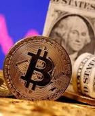 "استراتيجي" تضخ مليار دولار في البيتكوين عبر تمويل بأسهم