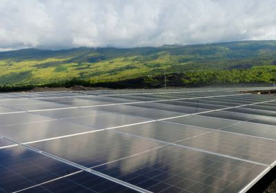 مشاريع نوعية تعزز الوصول إلى الطاقة المتجددة حول العالم