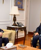 وزير الخارجية المصري يبحث مع المبعوث الياباني تطورات الأوضاع في غزة