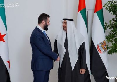 رئيس الإمارات والشرع يبحثان العلاقات بين البلدين