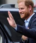 الأمير هاري يصل إلى كييف