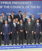 السيسي يشارك صورة تذكارية مع الرؤساء المشاركين بالاجتماع التشاوري في نيقوسيا