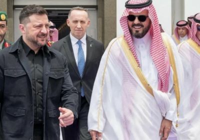 رئيس أوكرانيا يصل جدة