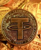 تحذيرات دولية من "دولرة" الأسواق الناشئة عبر العملات المشفرة