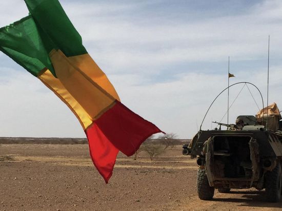 دوي انفجارين وإطلاق نار قرب قاعدة عسكرية في مالي