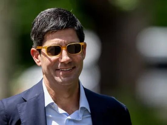 وارش ينفي تعهده لـ "ترامب" بخفض الفائدة