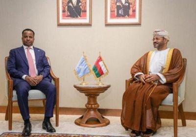 الصومال وعُمان يعززان العلاقات الثنائية