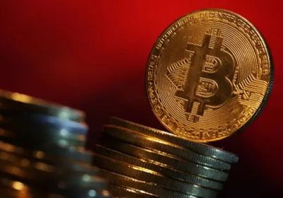 "استراتيجي" تقتنص صدارة مالكي "البيتكوين" عالمياً