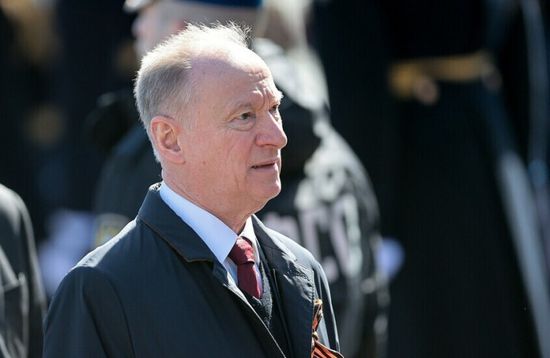 لإجراء مشاورات.. مساعد الرئيس الروسي يصل القاهرة