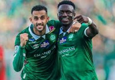 الرجاء يكتسح الفتح وتعثر الجيش الملكي في الدوري المغربي