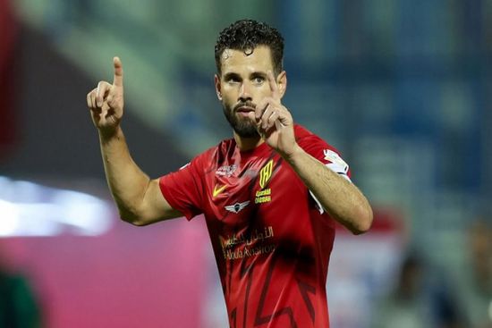 القادسية يمدد عقد القائد ناتشو حتى صيف 2027