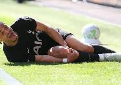 غياب الهولندي سيمونز لاعب توتنهام عن كأس العالم بعد إصابة في الركبة