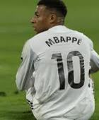 إصابة الفرنسي مبابي في عضلات الفخذ الخلفية قبل كأس العالم