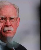 بولتون: على واشنطن استعادة السيطرة على مضيق هرمز عسكريًا