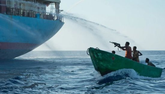 قراصنة يختطفون سفينة شحن قبالة سواحل الصومال