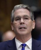 واشنطن تهدد بفرض عقوبات على المتعاملين مع الطيران الأمريكي