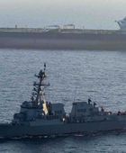 مدمرة أمريكية تعترض مسار ناقلة نفط متجهة للموانئ الإيرانية