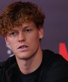 سينر يسحق نوري ويبلغ دور الثمانية في بطولة مدريد للتنس