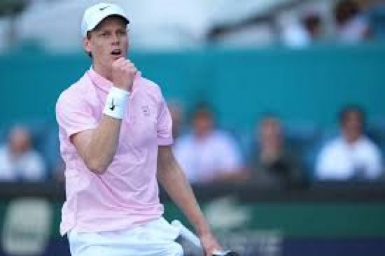 سينر يسحق نوري ويبلغ دور الثمانية في بطولة مدريد للتنس