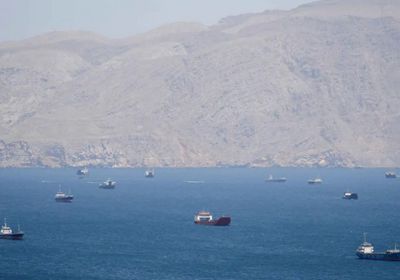 واشنطن: "ممر آمن" كفيل بإعادة الملاحة في مضيق هرمز
