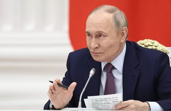 بوتين: كييف تعرقل الانتخابات الروسية والأوكرانية بذريعة "الأحكام العرفية"