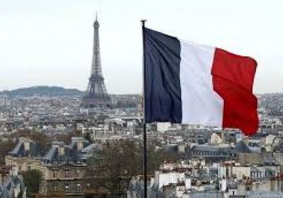 فرنسا تحث مواطنيها على مغادرة مالي