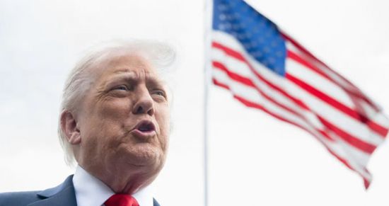 ترامب: على إيران الاستسلام الآن