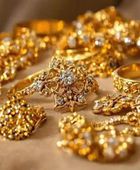 أسعار الذهب تستعيد بعض مكاسبها بعد تراجعها