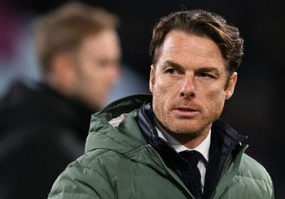 باركر يرحل عن تدريب بيرنلي بالتراضي بعد الهبوط من الدوري الإنجليزي