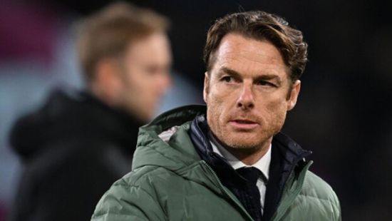 باركر يرحل عن تدريب بيرنلي بالتراضي بعد الهبوط من الدوري الإنجليزي