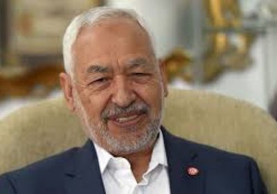 نقل راشد الغنوشي من سجنه إلى المستشفى في تونس إثر تدهور صحته  