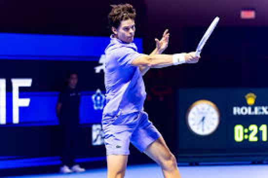 بلوكس يطيح بحامل اللقب رود ويصل لقبل نهائي بطولة مدريد للتنس