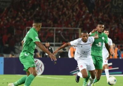 الجيش الملكي يهزم الرجاء 2-1 ويشدد الخناق على صدارة الدوري
