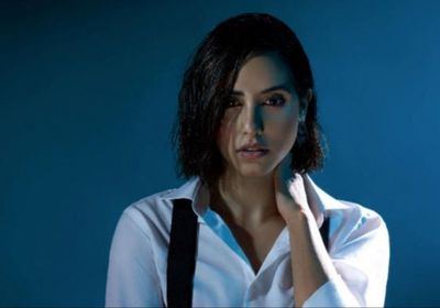 صورة رومانسية تشعل الجدل.. آية سماحة تثير انقسام الجمهور عبر إنستغرام