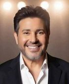 وفاة المطرب المصري هاني شاكر عن 74 عاما