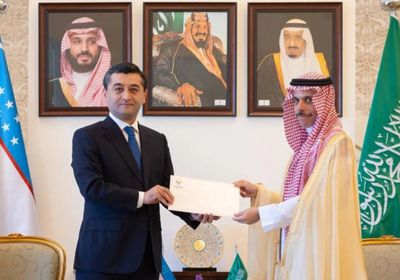 ولي العهد السعودي يتلقَّى رسالة خطية من الرئيس الأوزبكي