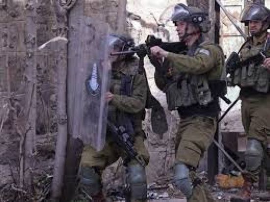 إصابة فلسطيني برصاص الاحتلال شمالي القدس