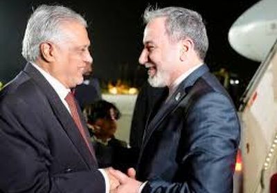 وزير خارجية باكستان يبحث هاتفيًا مع نظيره الإيراني الوضع في المنطقة