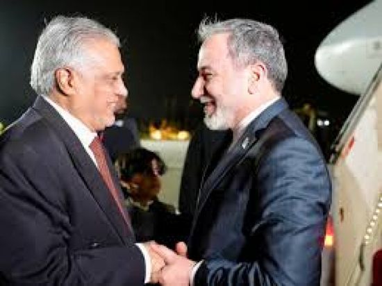 وزير خارجية باكستان يبحث هاتفيًا مع نظيره الإيراني الوضع في المنطقة