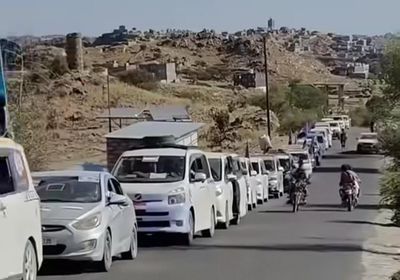 مواكب حاشدة من مديريات يافع تنطلق نحو العاصمة عدن