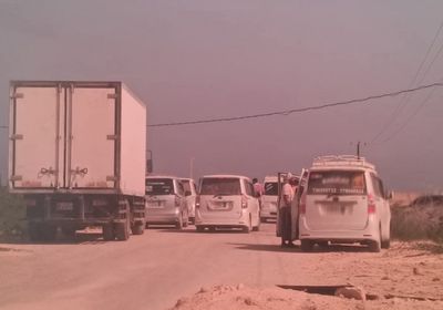 القوات المدعومة سعودياً تغلق خط الضبة لعرقلة زحف المتظاهرين للمكلا